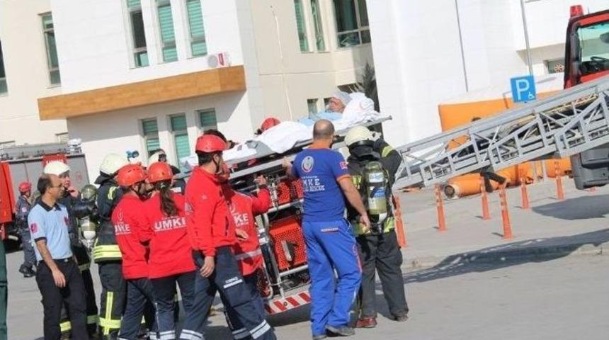 Karaman Devlet Hastanesi&rsquo;nde Afet Ve Olağan Dışı Durumlara Karşı Tatbikat Yapıldı