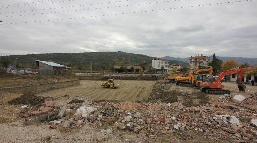 Osmancık Şehirlerarası Otob&uuml;s Terminali İnşaatı Başladı
