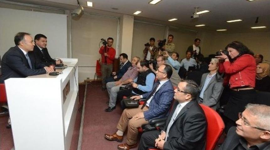 Denizli Valisi Altıpramak, Fet&ouml;&rsquo;c&uuml;lerin Yargılanması İle İlgili Konuştu