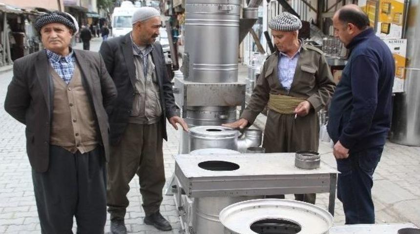Hakkari&rsquo;de Soba Satışları Başladı