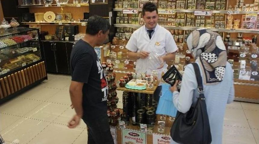 Tuğba Kuruyemiş&rsquo;in Yeni &Uuml;r&uuml;n&uuml; Zahter Tanıtıldı