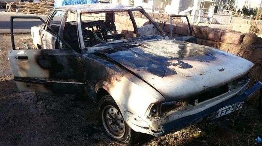 Kullanılmayan Fabrikada &Ccedil;ıkan Yangını İtfaiye Ekipleri S&ouml;nd&uuml;rd&uuml;