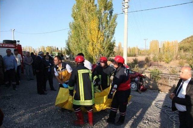 Yeğenine Kitap Almaya Giden Genç Öğretmen Kazada Öldü