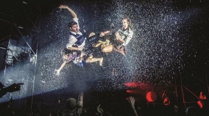 5 Duyunuzla Deneyimleyip Hissedeceğiniz &Ccedil;ılgın G&ouml;steri Fuerza Bruta