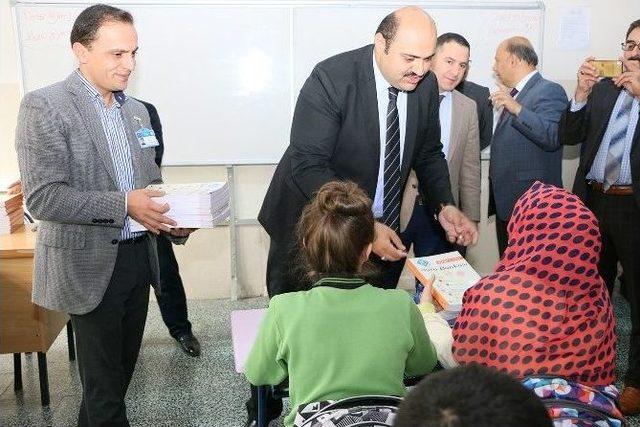 Aziziye Belediyesi Eğitime Desteğini S&uuml;rd&uuml;r&uuml;yor 1