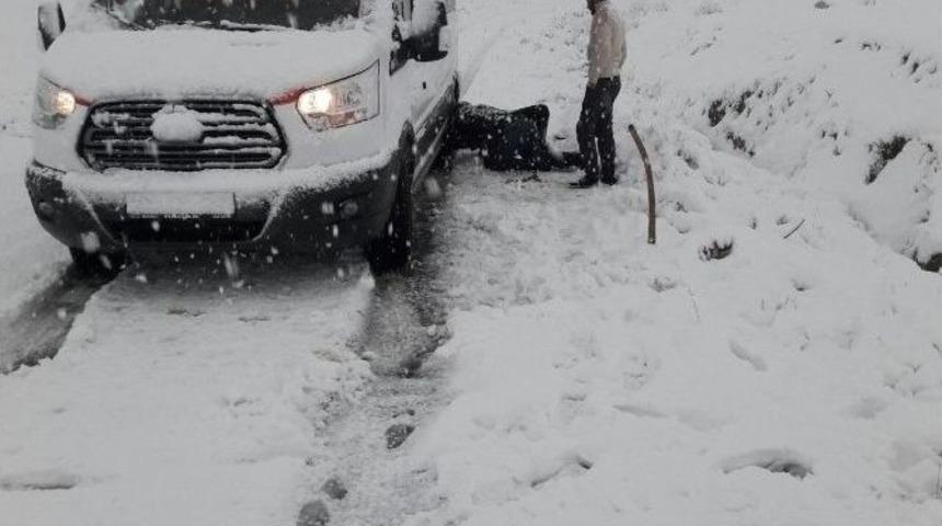 Van&rsquo;da Kar Yağışı