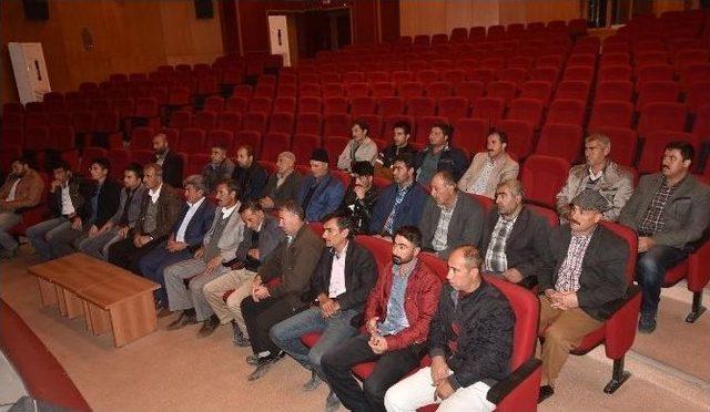 Ahlat&rsquo;taki &Ouml;ğrenci Servis Şof&ouml;rlerine Bilgilendirme Semineri 1