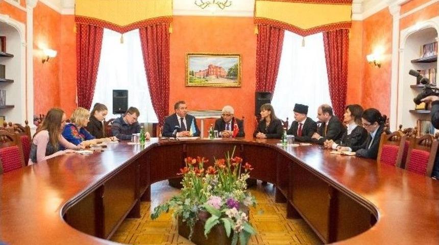 Kiev&rsquo;de Kırım Tatar K&uuml;lt&uuml;r Merkezi Hizmete A&ccedil;ıldı