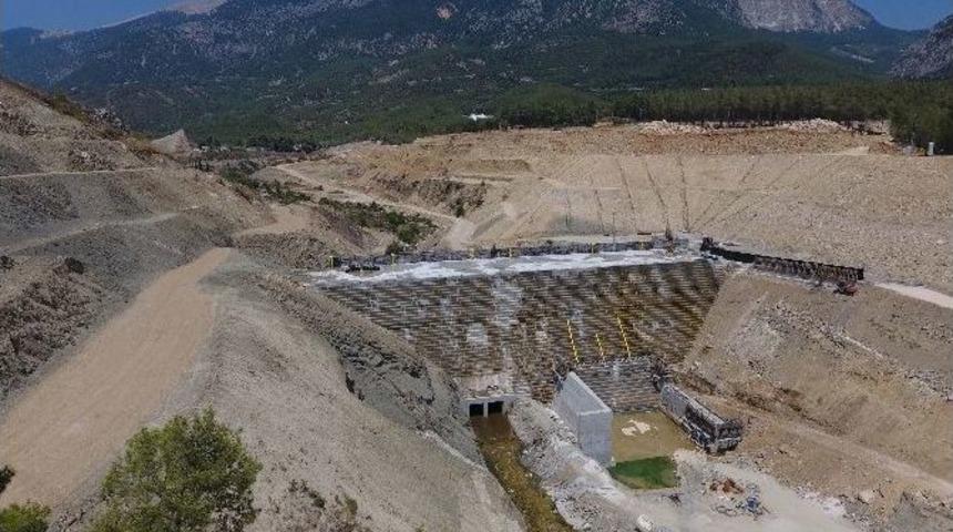Finike Kapı&ccedil;ay Baraj İnşaatı Hızla İlerliyor