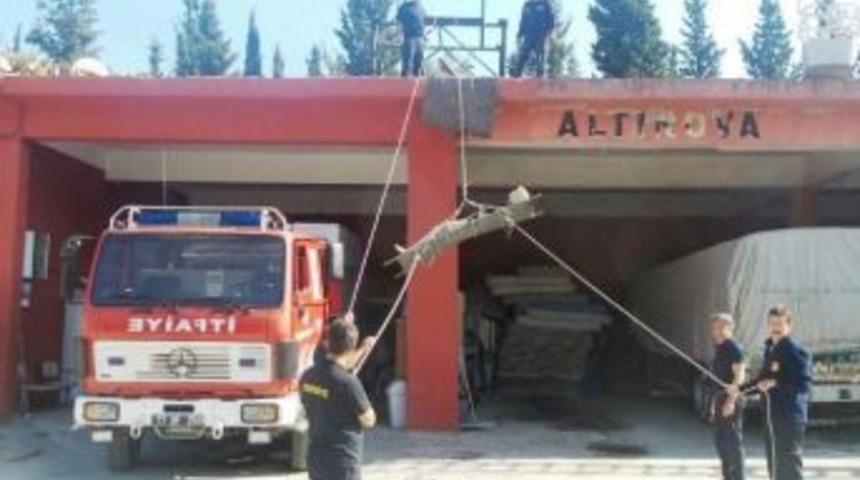 İtfaiyecilerden Kurtarma Tatbikatı
