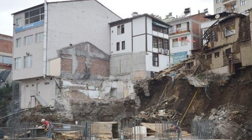 Otopark İnşaatı Alanında &Ccedil;&ouml;kme