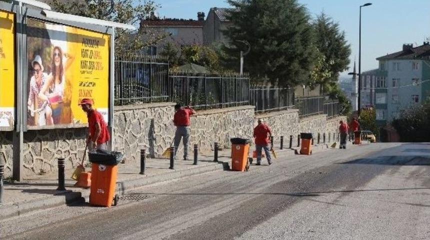 &Uuml;mraniye Belediyesi Daha Temiz Bir İl&ccedil;e İ&ccedil;in &Ccedil;alışıyor