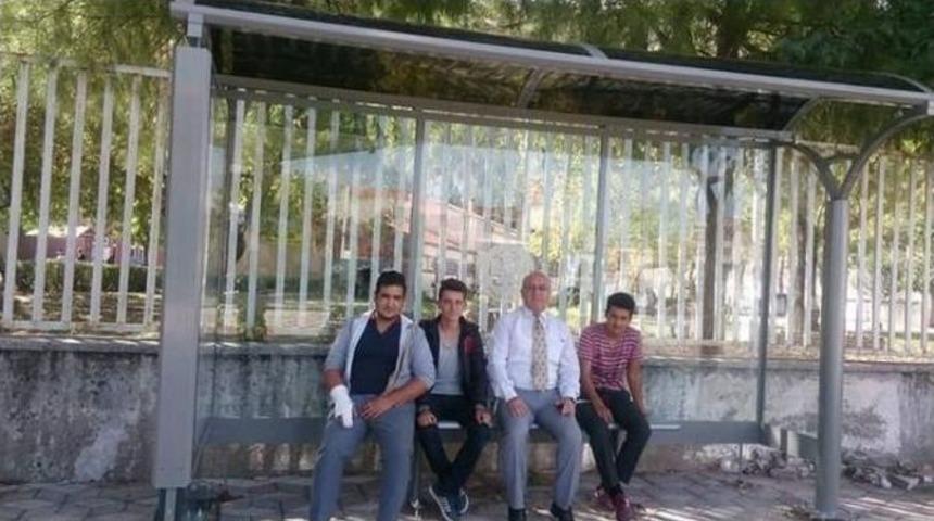 Başkan Erg&uuml;n S&ouml;z Verdi, Yeni Otob&uuml;s Durakları Oldu