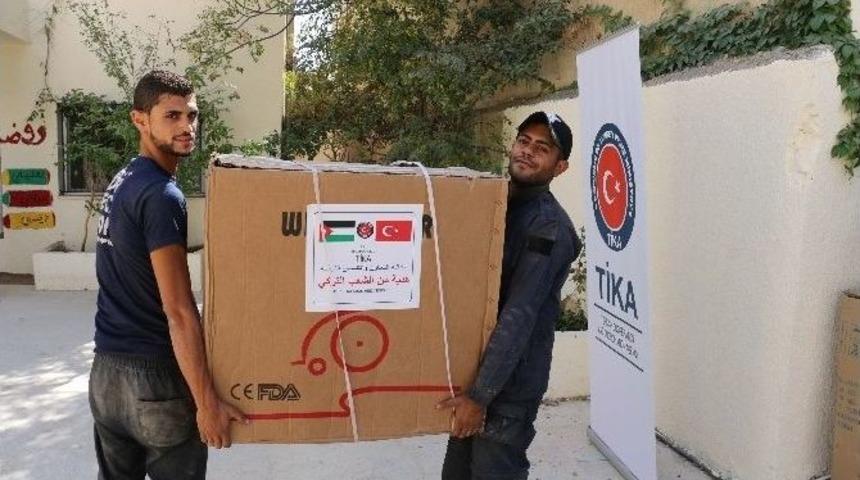 &Uuml;rd&uuml;n&rsquo;de Filistinli M&uuml;ltecilere Tıbbi Ekipman Desteği