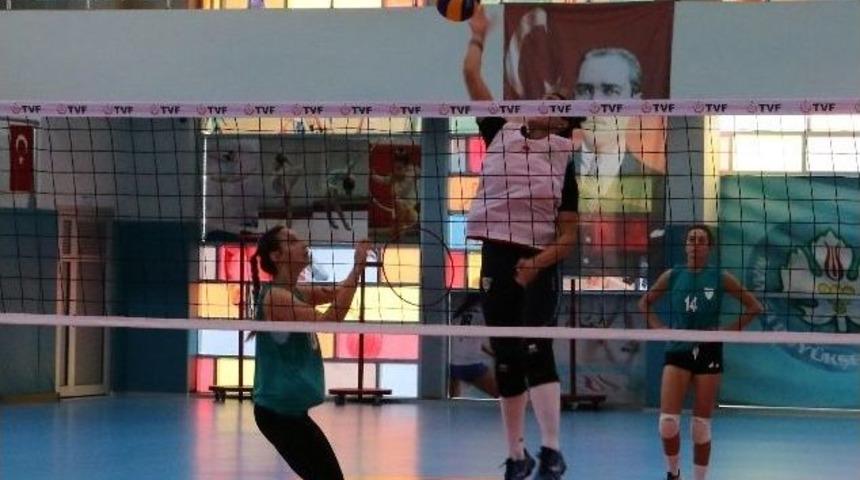 Manisa&rsquo;nın Sultanları, Vakıfbank Hazırlıklarını S&uuml;rd&uuml;r&uuml;yor