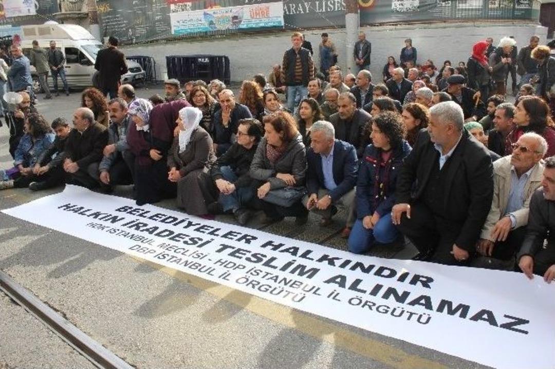 Hdp İstanbul İl &Ouml;rg&uuml;t&uuml;&rsquo;nden G&uuml;ltan Kışanak&rsquo;ın G&ouml;zaltına Alınmasına Protesto