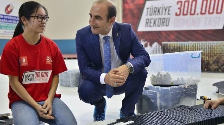 Hollywood&rsquo;dan Yıldırım&rsquo;a Rekor Denemesi