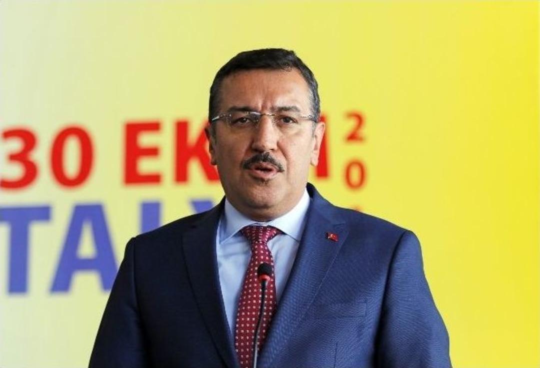 Bakan T&uuml;fenkci&rsquo;den Y&ouml;resel &Uuml;r&uuml;nlere Yurt Dışında Fuar S&ouml;z&uuml;
