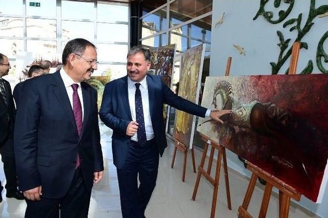 Bakan &Ouml;zhaseki, Sanat Merkezi Ve Sanat Sokağını Gezdi 1
