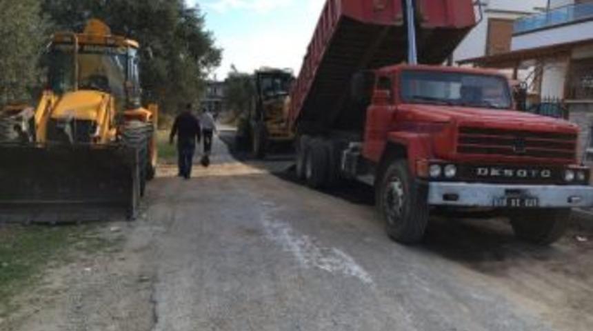 Edremit&rsquo;te Bozuk Yol Kalmayacak