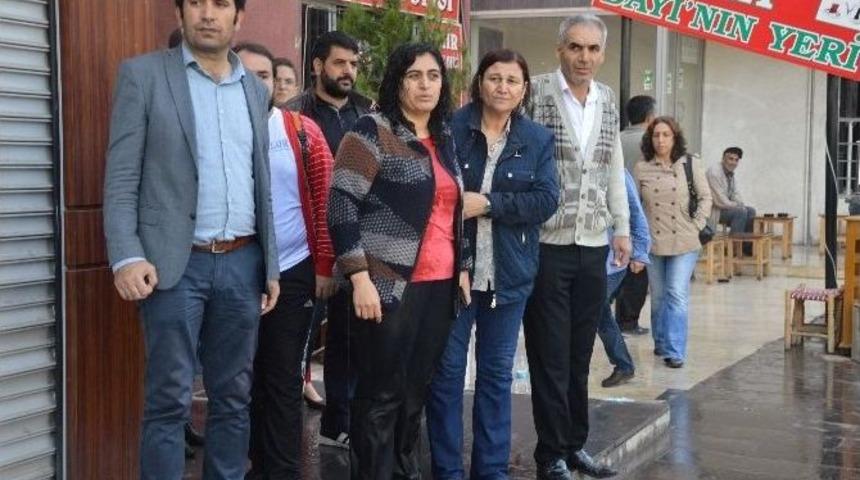 Diyarbakır&rsquo;da Gerginlik S&uuml;r&uuml;yor