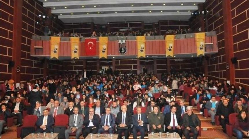 Akşehir&rsquo;de Nasreddin Hoca Konferansı