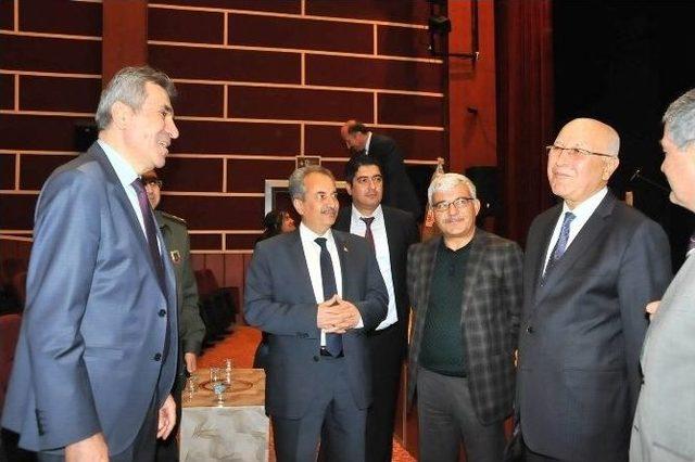 Akşehir&rsquo;de Nasreddin Hoca Konferansı 3