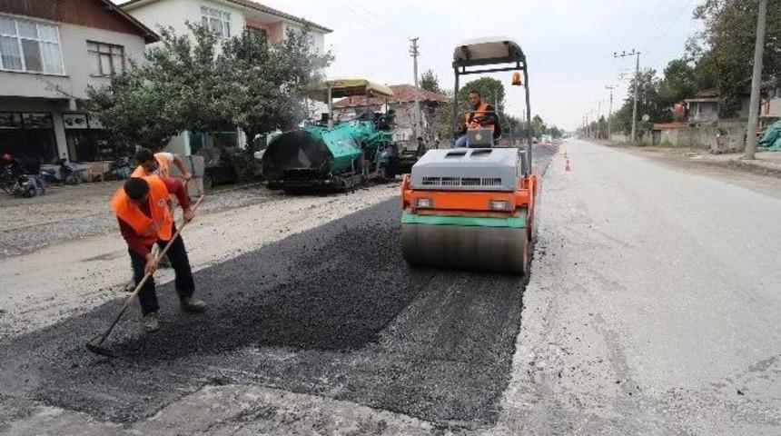 Kuzuluk Yolu Asfalt &Ccedil;alışmaları S&uuml;r&uuml;yor