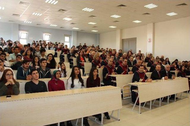Veteriner Hekim Adayları Beyaz &Ouml;nl&uuml;k Giydi 1