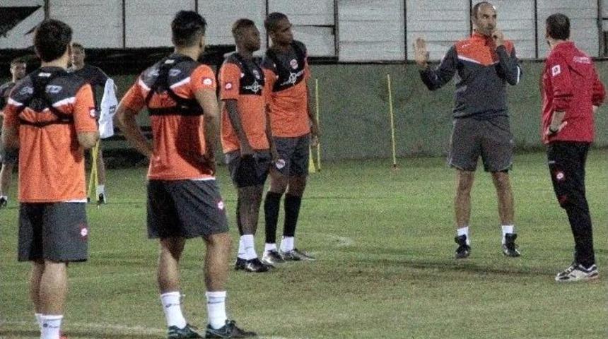Adanaspor, Galatasaray Ma&ccedil;ı Hazırlıklarını S&uuml;rd&uuml;r&uuml;yor