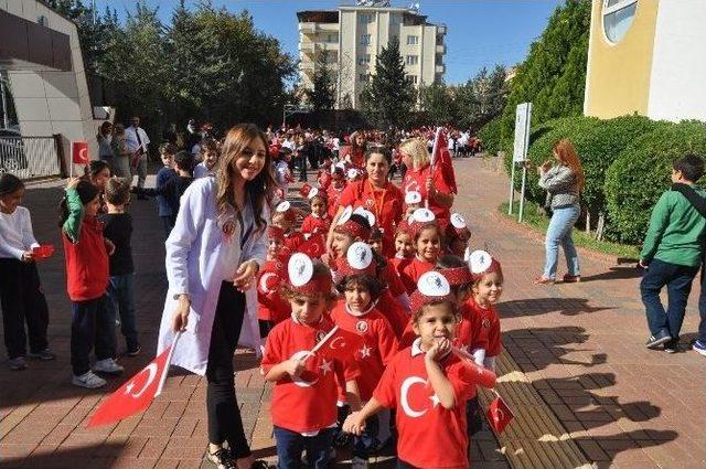 Gaziantep Kolej Vakfında Cumhuriyet Coşkusu