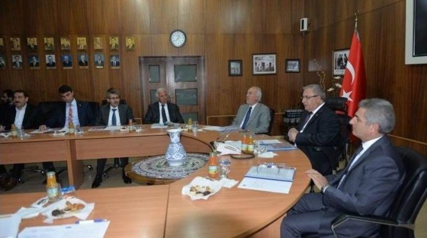 K&uuml;tahya&rsquo;da Resmi Kayıtlara G&ouml;re 19 Bin 166 Kişi İşsiz