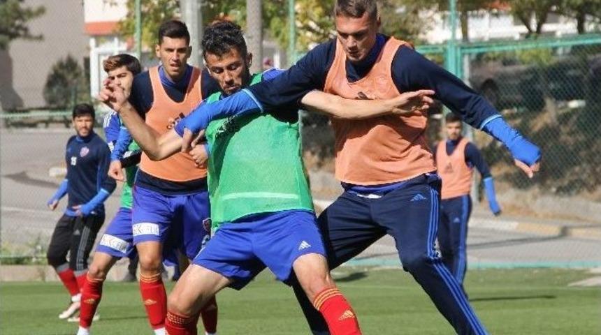 Kardemir Karab&uuml;kspor, Fenerbah&ccedil;e İle 17. Randevuya &Ccedil;ıkacak