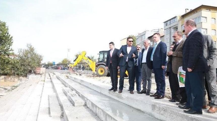 Gaziosmanpaşa&rsquo;da Yeşil Alan Ve Park &Ccedil;alışmaları Devam Ediyor