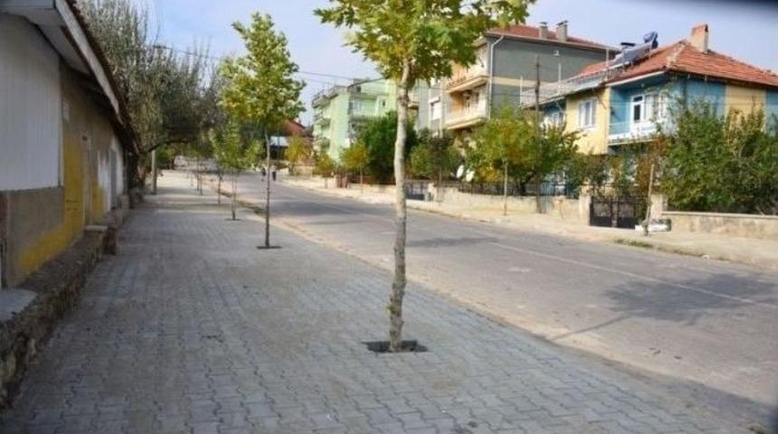 Gediz&rsquo;de Yayalar İ&ccedil;in Yeni Yol &Ccedil;alışması