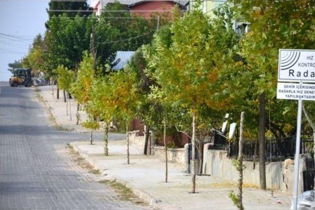 Gediz’de Yayalar İçin Yeni Yol Çalışması