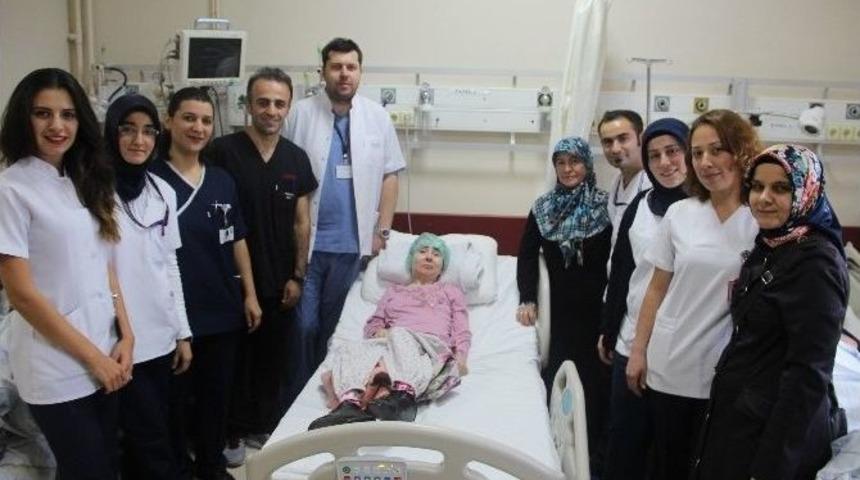 K&uuml;tahya&rsquo;da İlk Defa Bir Hastaya Kas Gevşetici İla&ccedil; Pompası Takıldı