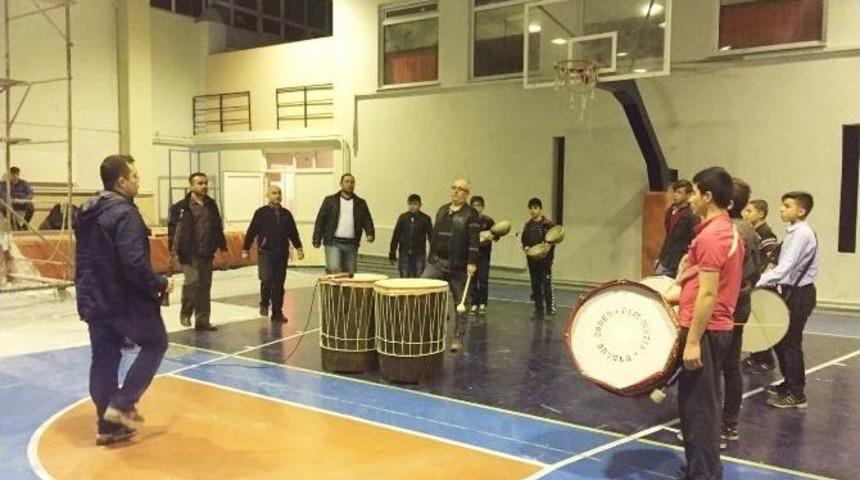 Hisarcık Anadolu İmam Hatip Lisesi&rsquo;nin Mehter Takımı, Cumhuriyet Bayramı&rsquo;na Hazırlanıyor