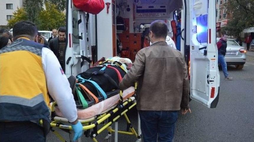 Kırklareli&rsquo;de Tır&rsquo;ın &Ccedil;arptığı Kadın Yaralandı