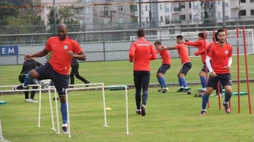 Hikmet Karaman: "alkışlanan Bir Takım Olmak İstiyoruz"