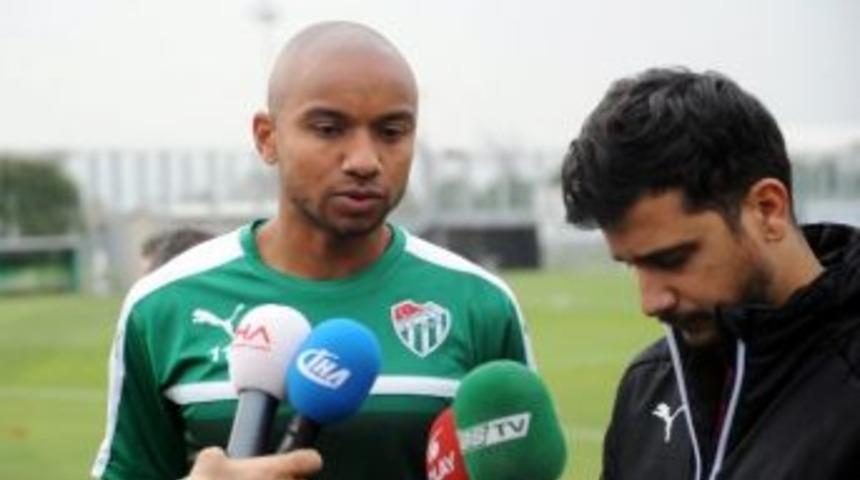 Josua John: &ldquo;3 Puanı Bursa&rsquo;da Tutmaya &Ccedil;alışacağız&rdquo;