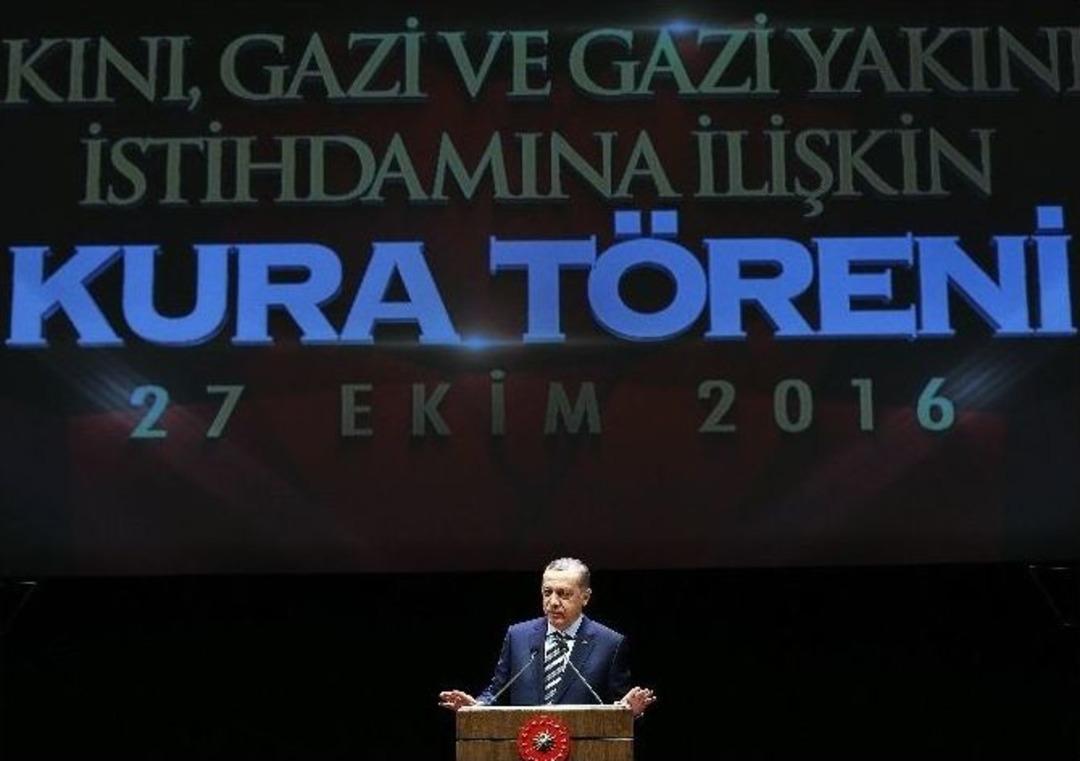 Erdoğan: "son 2 Yılda Ter&ouml;rle M&uuml;cadele Kanunu Kapsamında Yaptığımız Atama Sayısı 17 Bin 74 Kişiyi Bulmuştur"