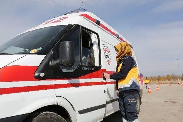 Erzurum’da Ambulans Şoförlerine Aste Eğitimi Verildi