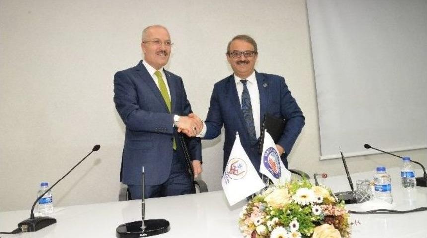 Altıeyl&uuml;l Ve Hacılar Belediyesi Kardeş Şehir Oldu