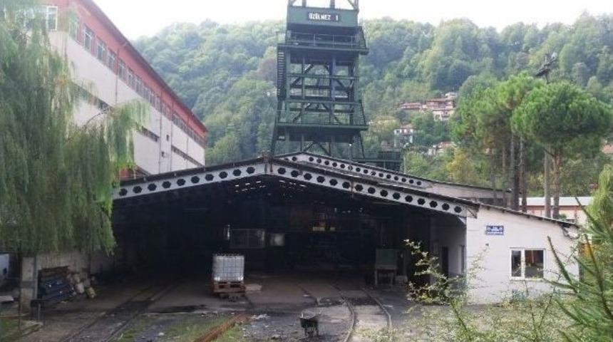 Maden Ocağında G&ouml;&ccedil;&uuml;k: 4 İş&ccedil;i Yaralandı