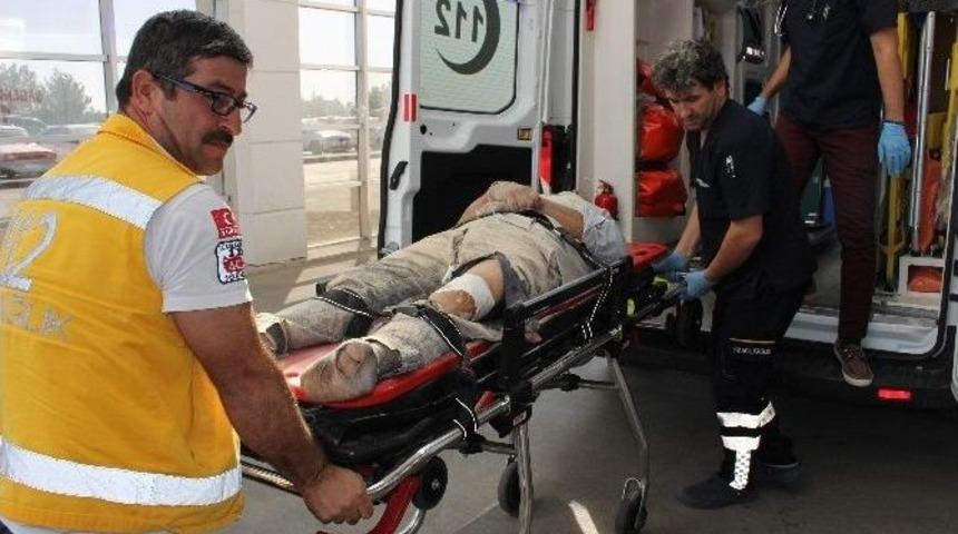 Trakt&ouml;r&uuml;n Altında Kalan S&uuml;r&uuml;c&uuml; Ağır Yaralandı