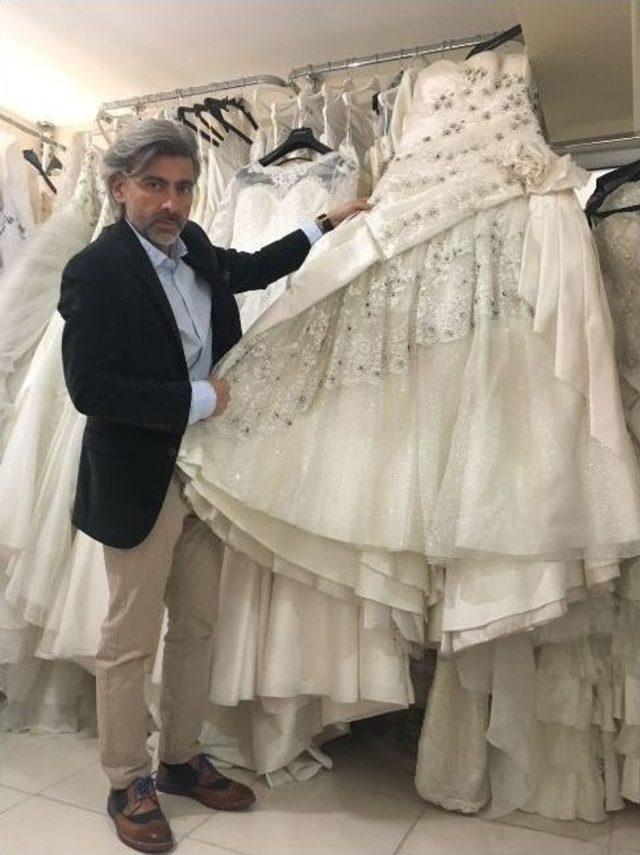 Gen&ccedil; Kızların Gelinlik Hayalini Ger&ccedil;ekleştiriyorlar 2