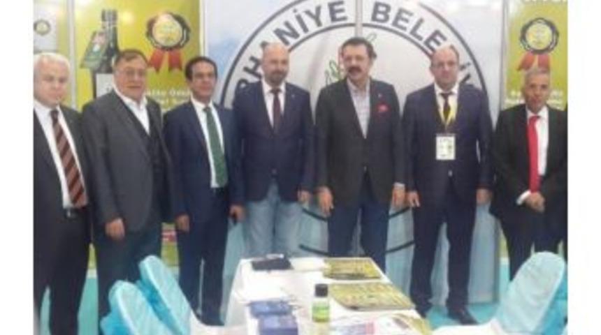 Hisarcıklıoğlu Burhaniye Belediyesi Standını Ziyaret Etti