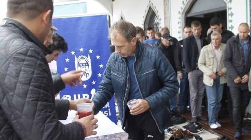 Balkanlarda Aşure Ş&ouml;leni Devam Ediyor