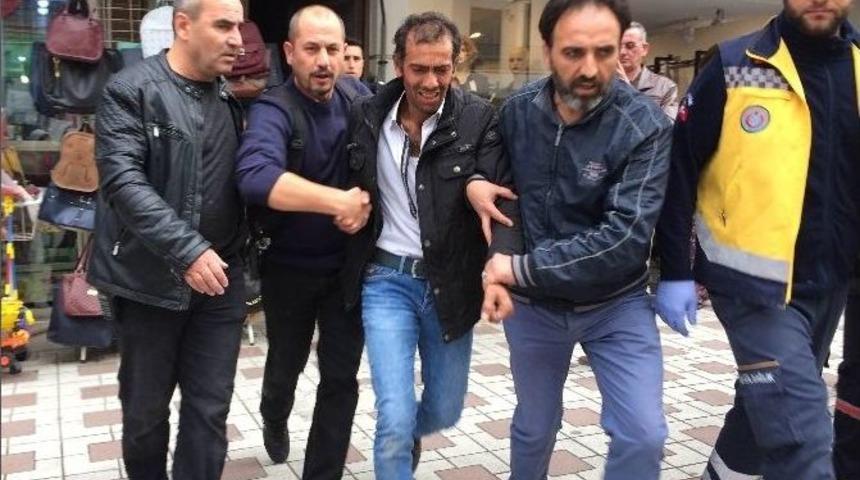Binanın &Ccedil;atısına &Ccedil;ıkıp İntihar Etmek İstedi